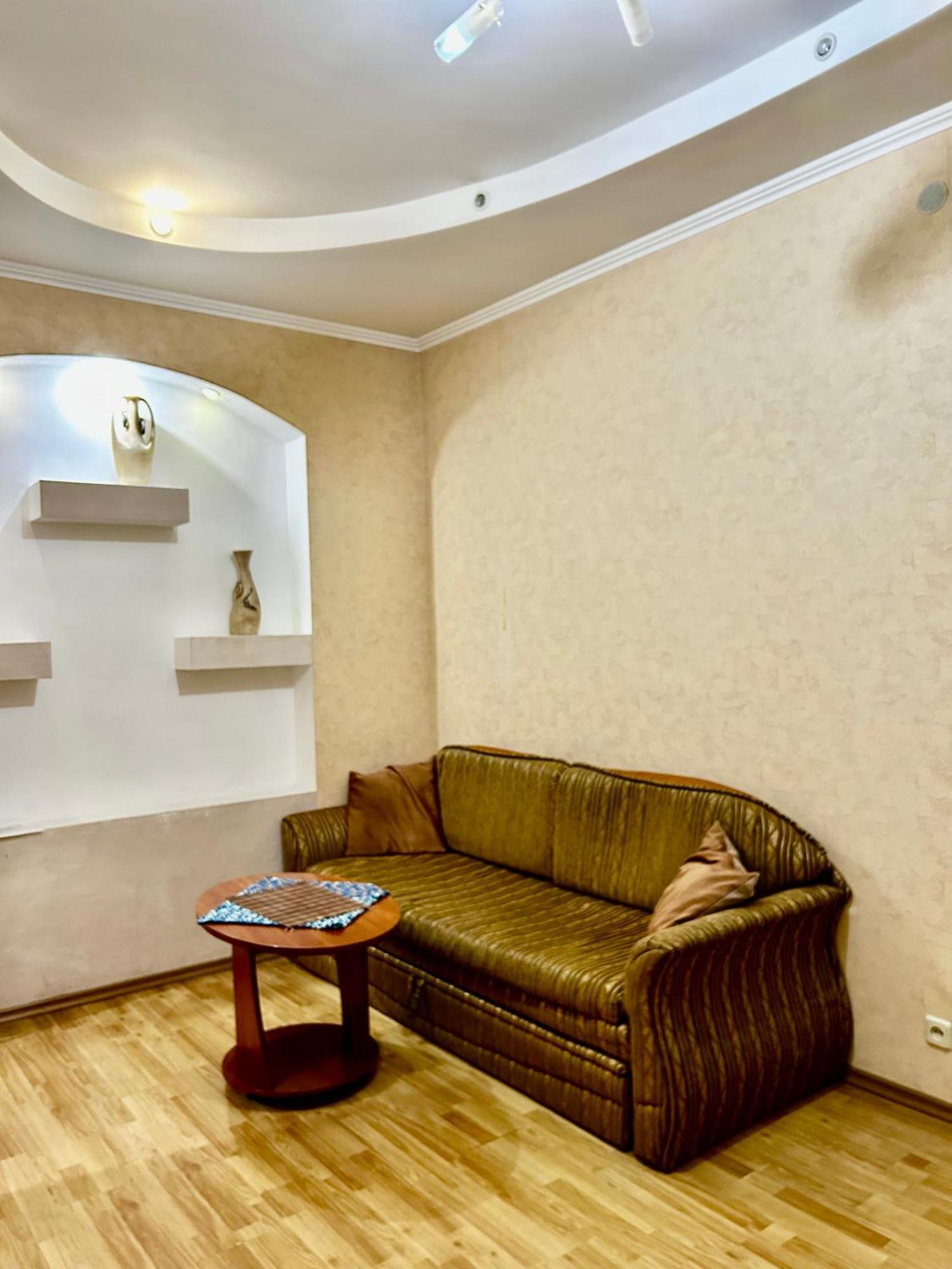 Apartment Near Train Station And Close To City Center Киев Экстерьер фото