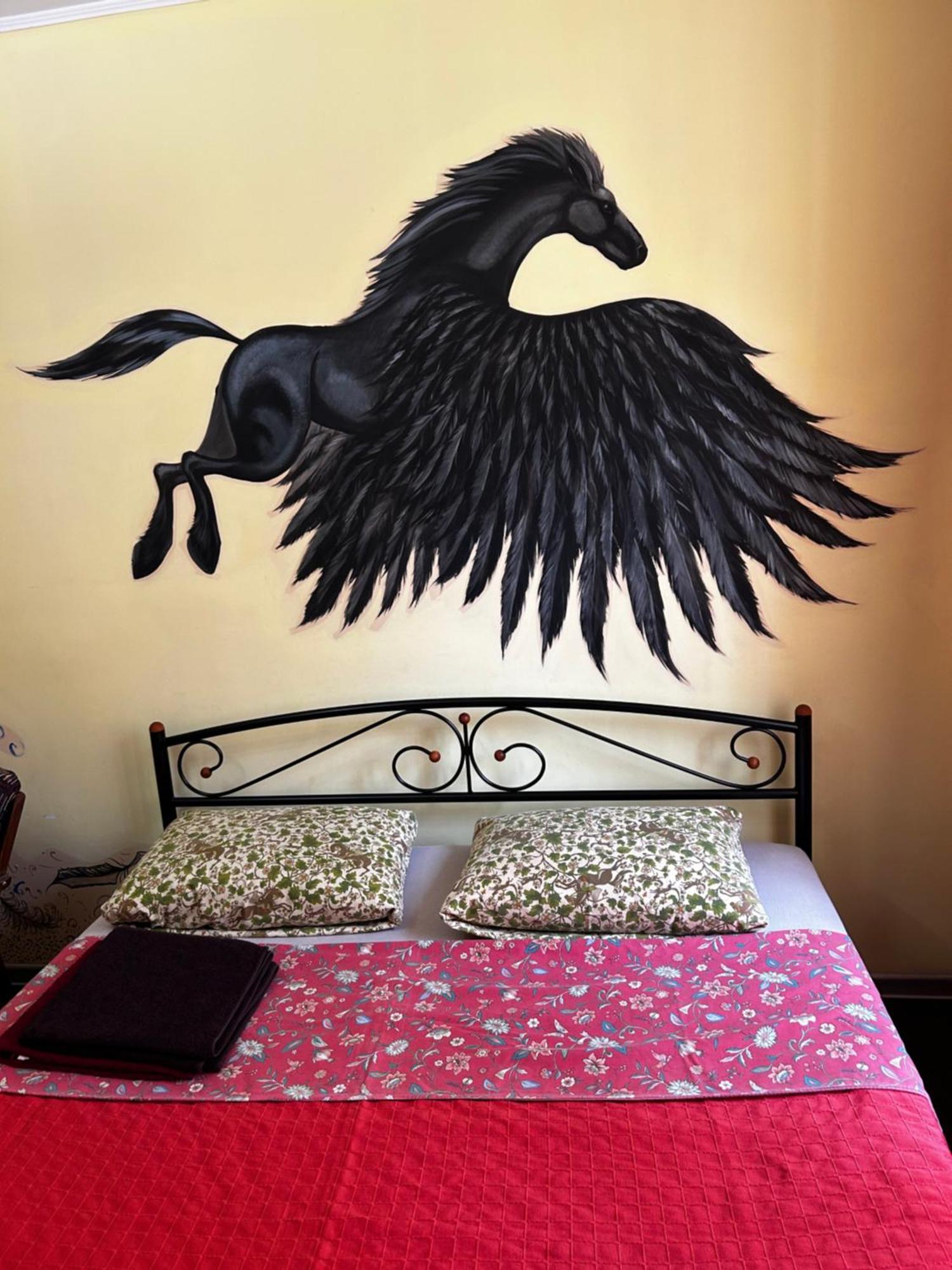 Apartment Near Train Station And Close To City Center Киев Экстерьер фото